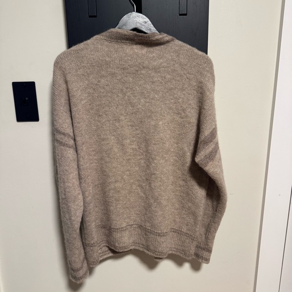 Xirena Cream Beige Carey Cardigan Size Medium - Picture 5 of 5